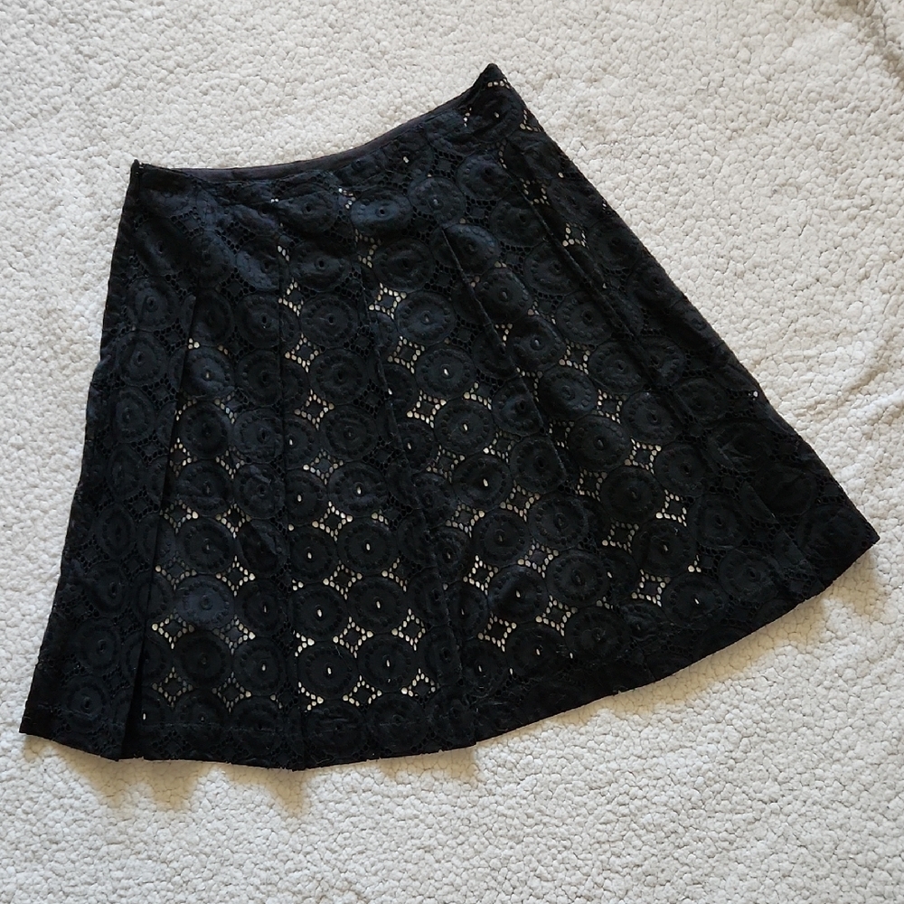 Banana Republic Black Eyelet Pleated Knee Length Skirt Sz 6P Classic Elegant - Picture 14 of 15